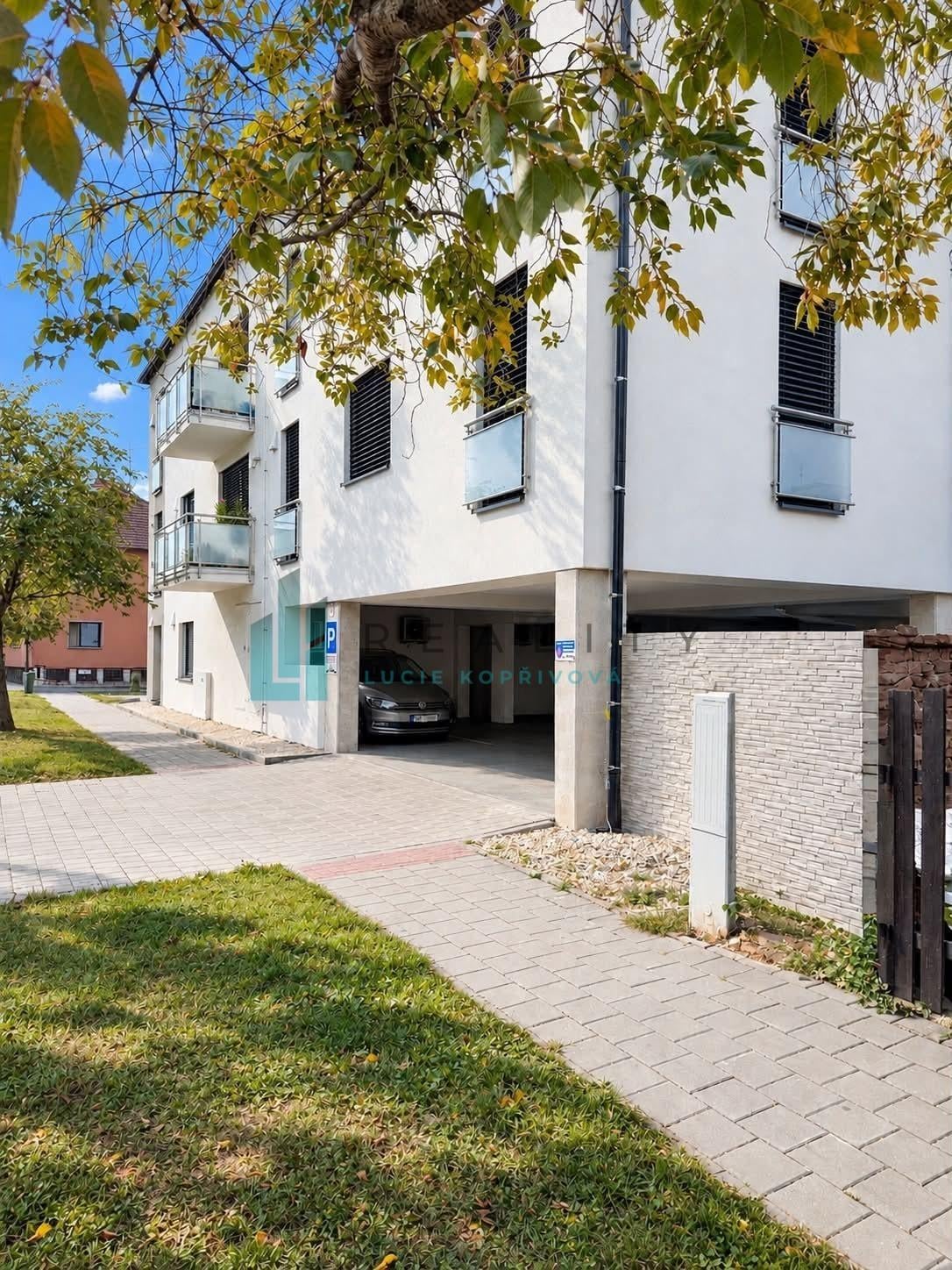 Prodej bytu, 3+kk, 93 m² — fotografie 1